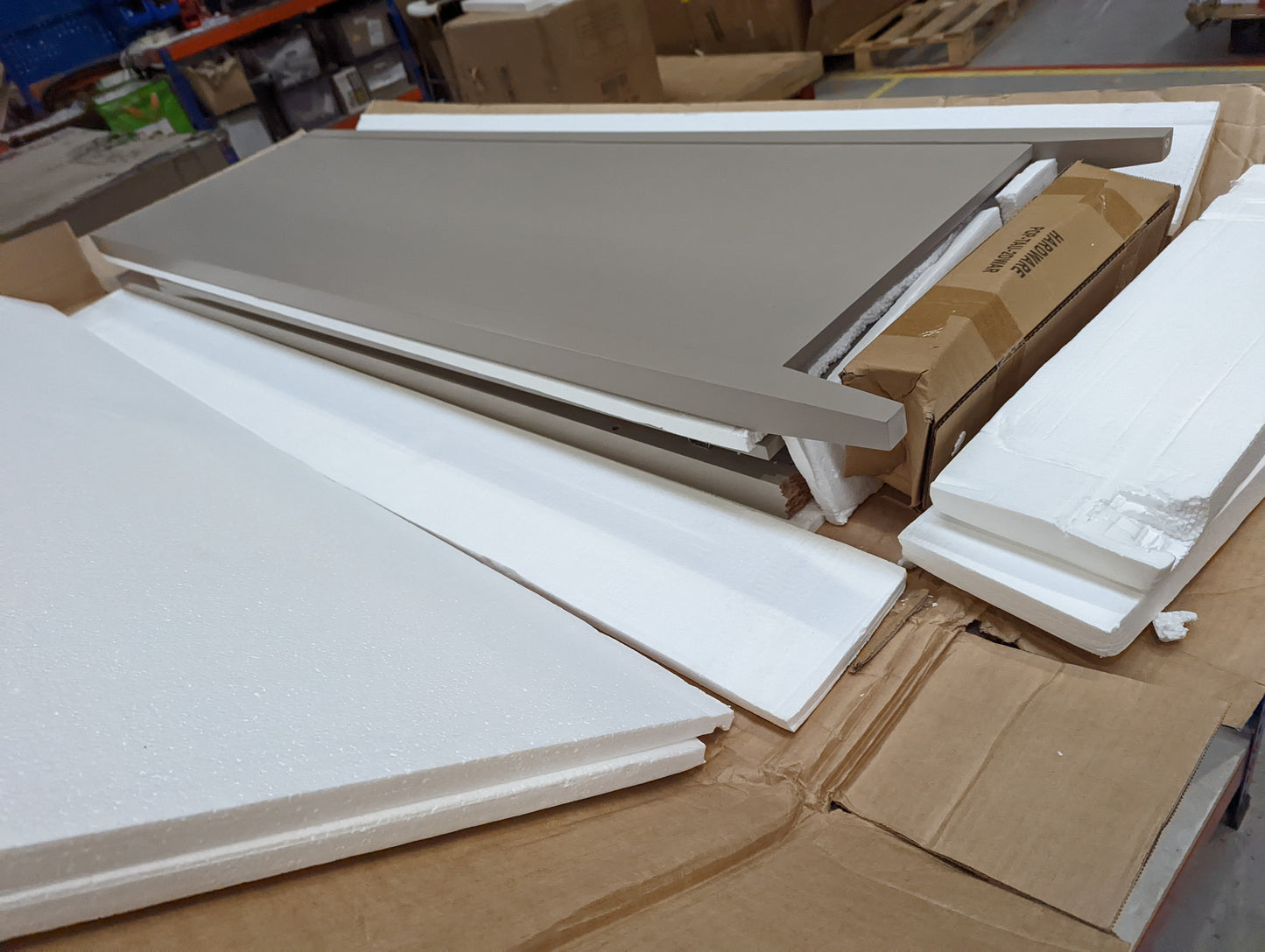 Lot of 12 x Dusk items grade-BER Spares or repair RRP £2147.00