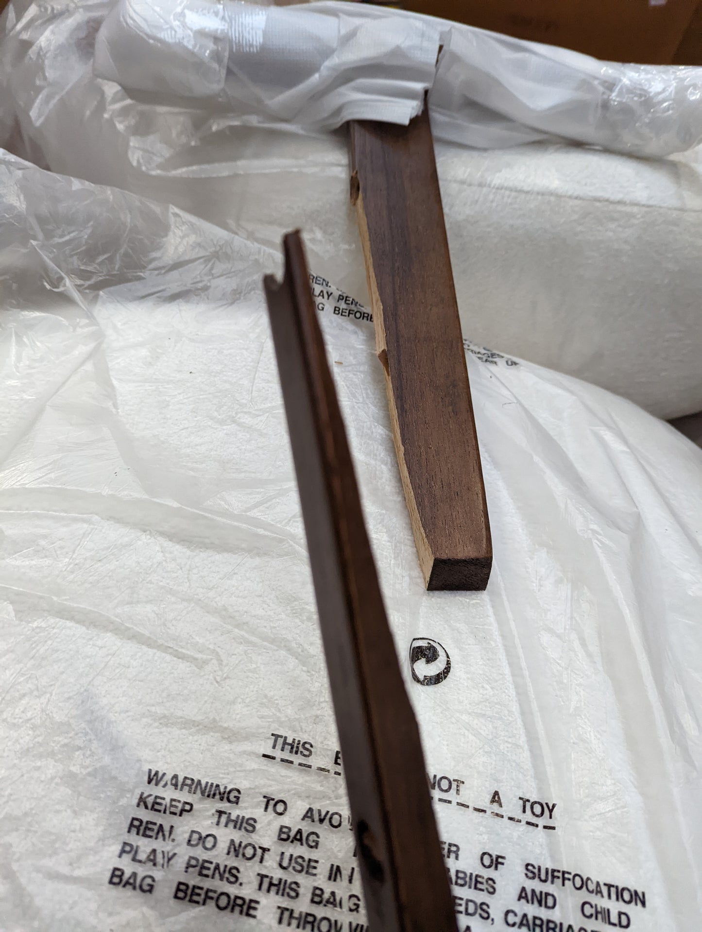 Lot of 12 x Dusk items grade-BER Spares or repair RRP £2147.00