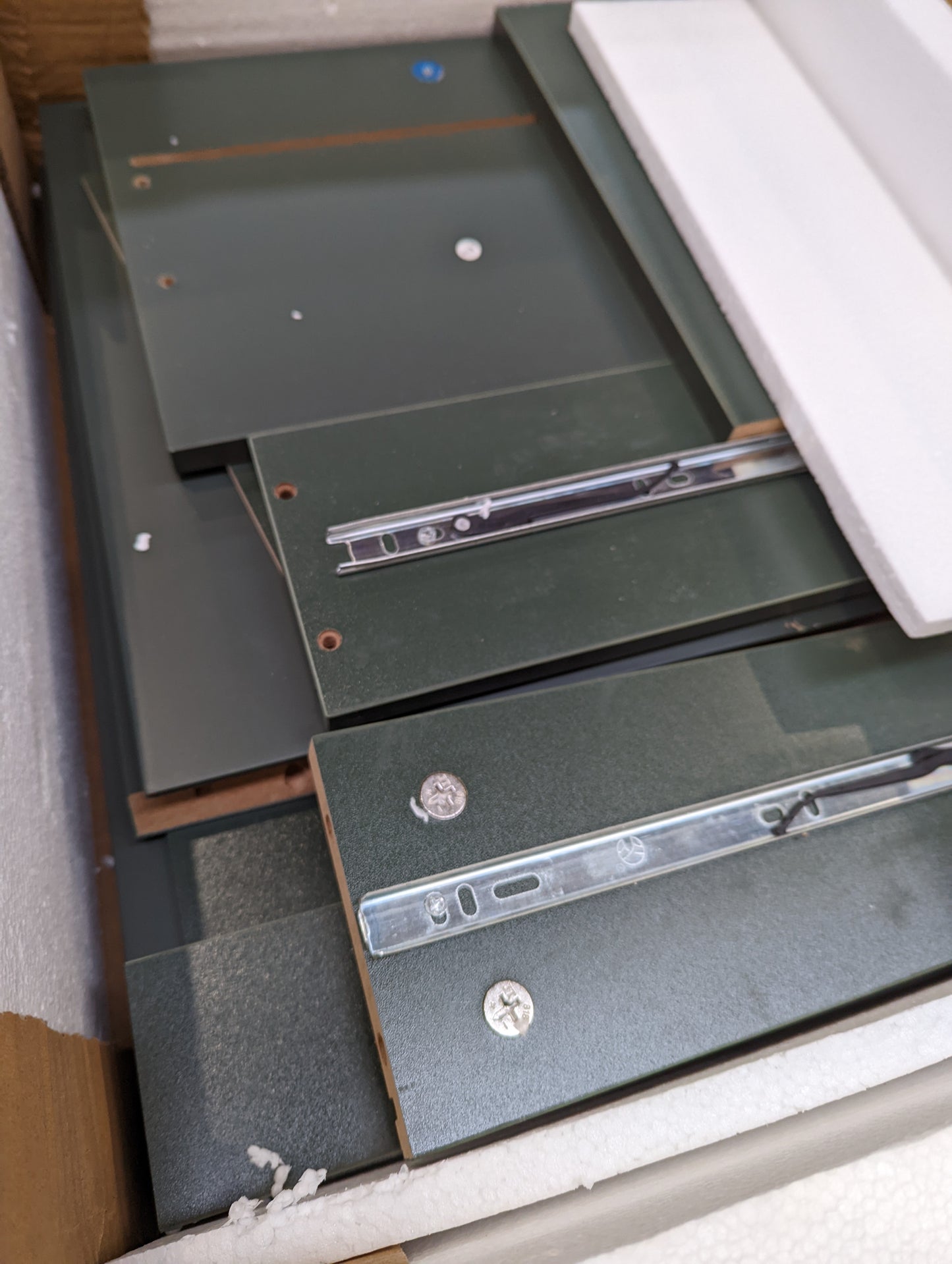 Lot of 12 x Dusk items grade-BER Spares or repair RRP £2147.00