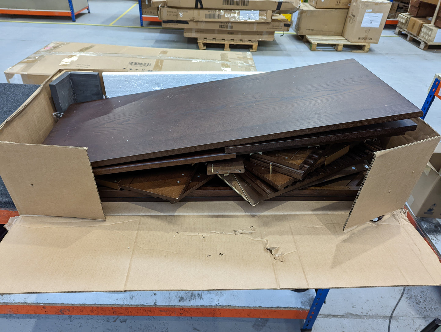 Lot of 6 x Dusk items grade-BER Spares or repair RRP £1275.00