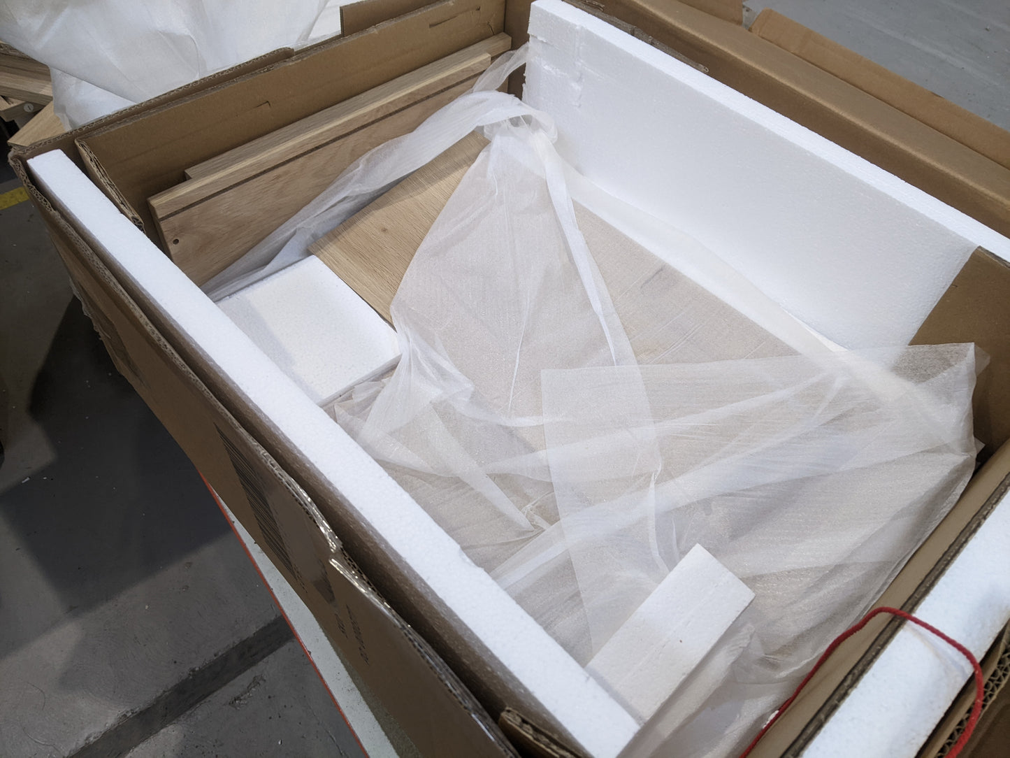 Lot of 6 x Dusk items grade-BER Spares or repair RRP £1275.00