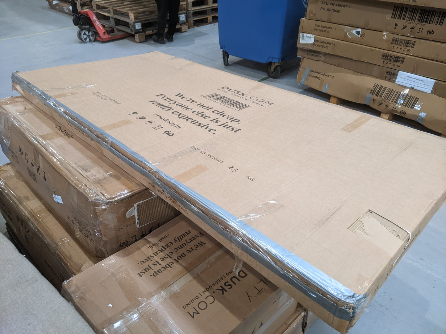 Lot of 7 x Dusk items grade-BER Spares or repair RRP £1447.00