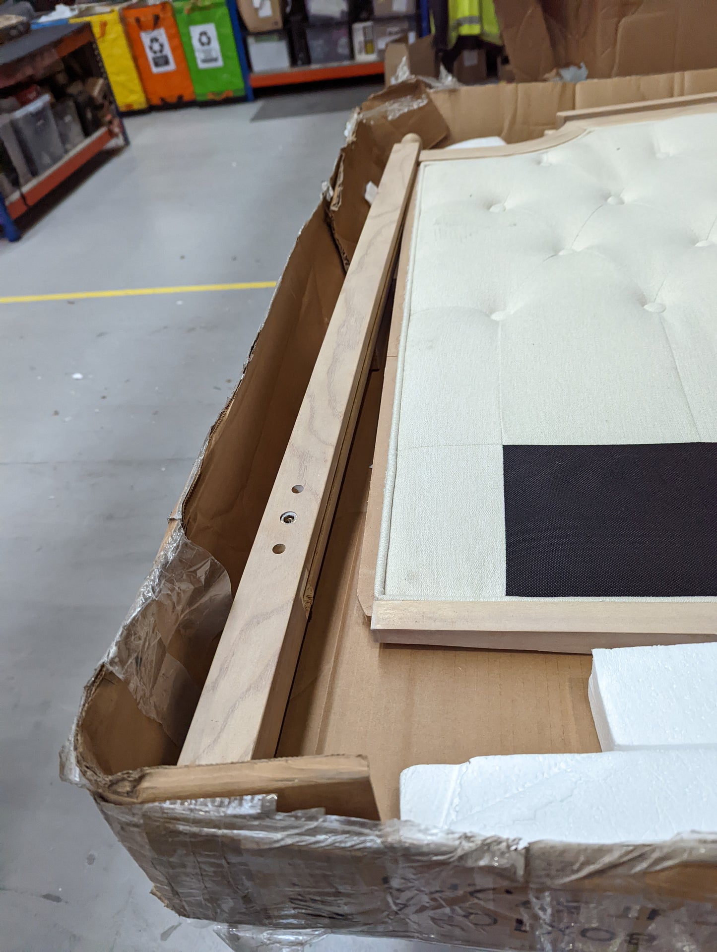 Lot of 4 x Dusk items grade-BER Spares or repair RRP £1576.00