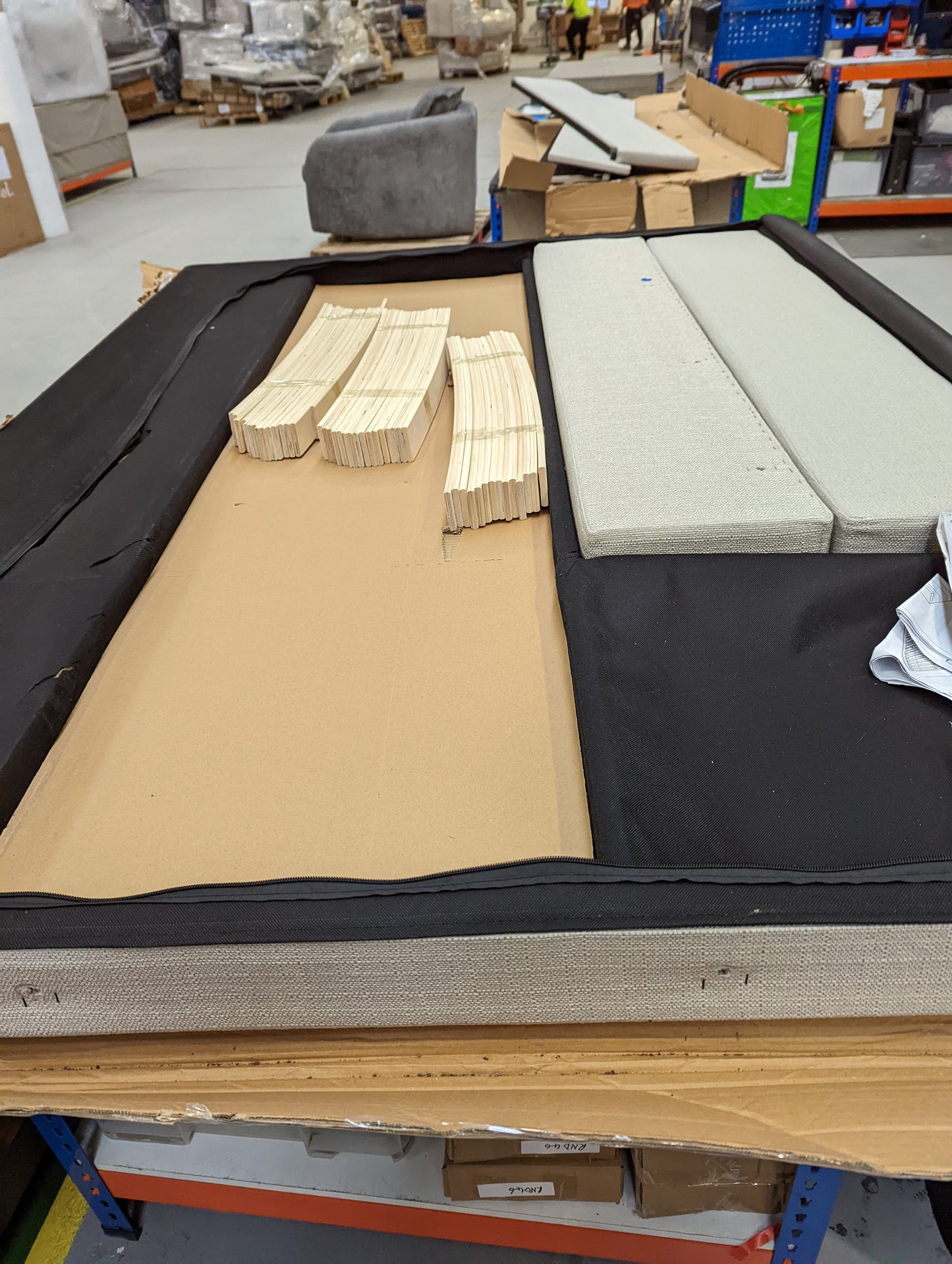 Lot of 6 x Dusk items grade-BER Spares or repair RRP £2234.00