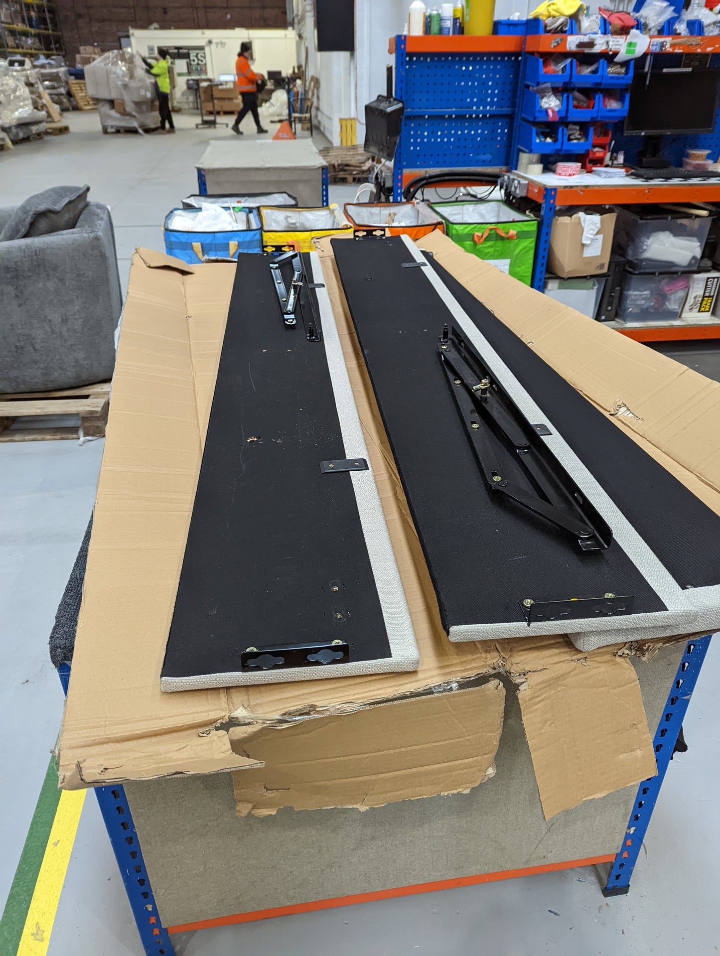 Lot of 6 x Dusk items grade-BER Spares or repair RRP £2234.00