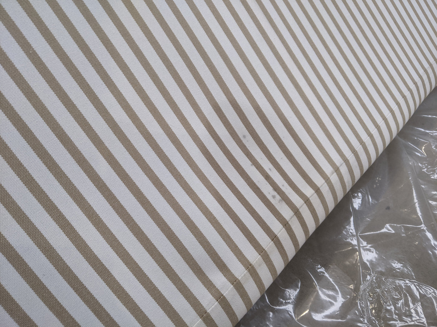 Lot of 2 x Dusk items grade-C2 Needs a clean RRP £728.00