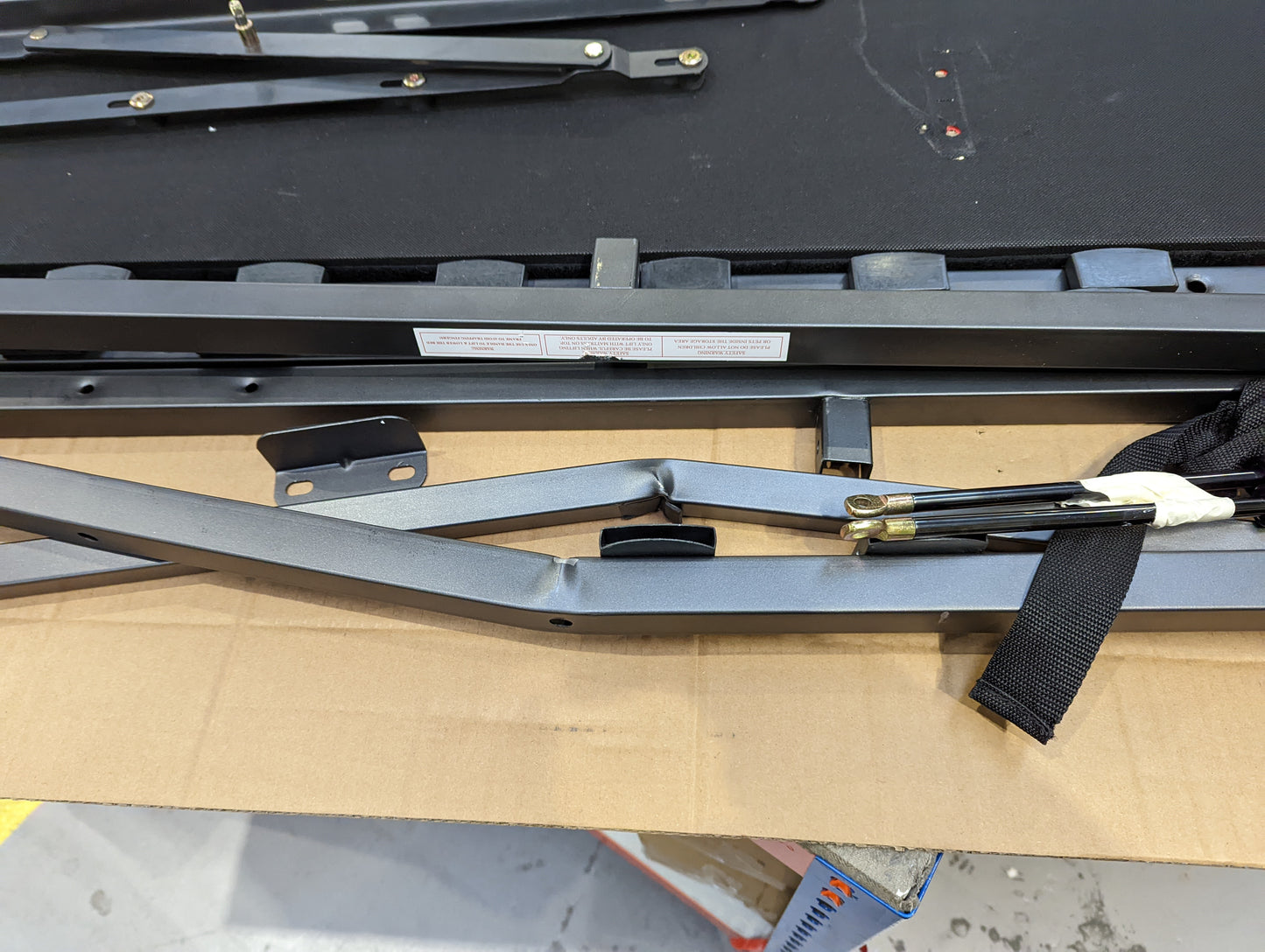 Lot of 4 x Dusk items grade-BER Spares or repair RRP £1576.00