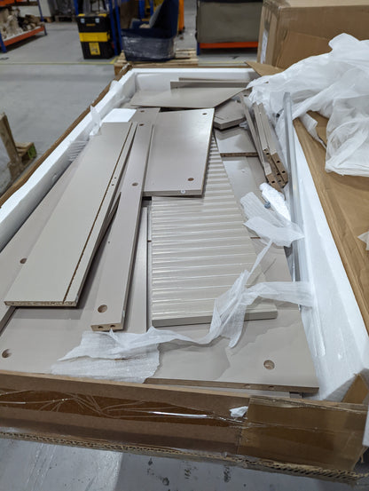 Lot of 5 x Dusk items grade-BER Spares or repair RRP £1324.00