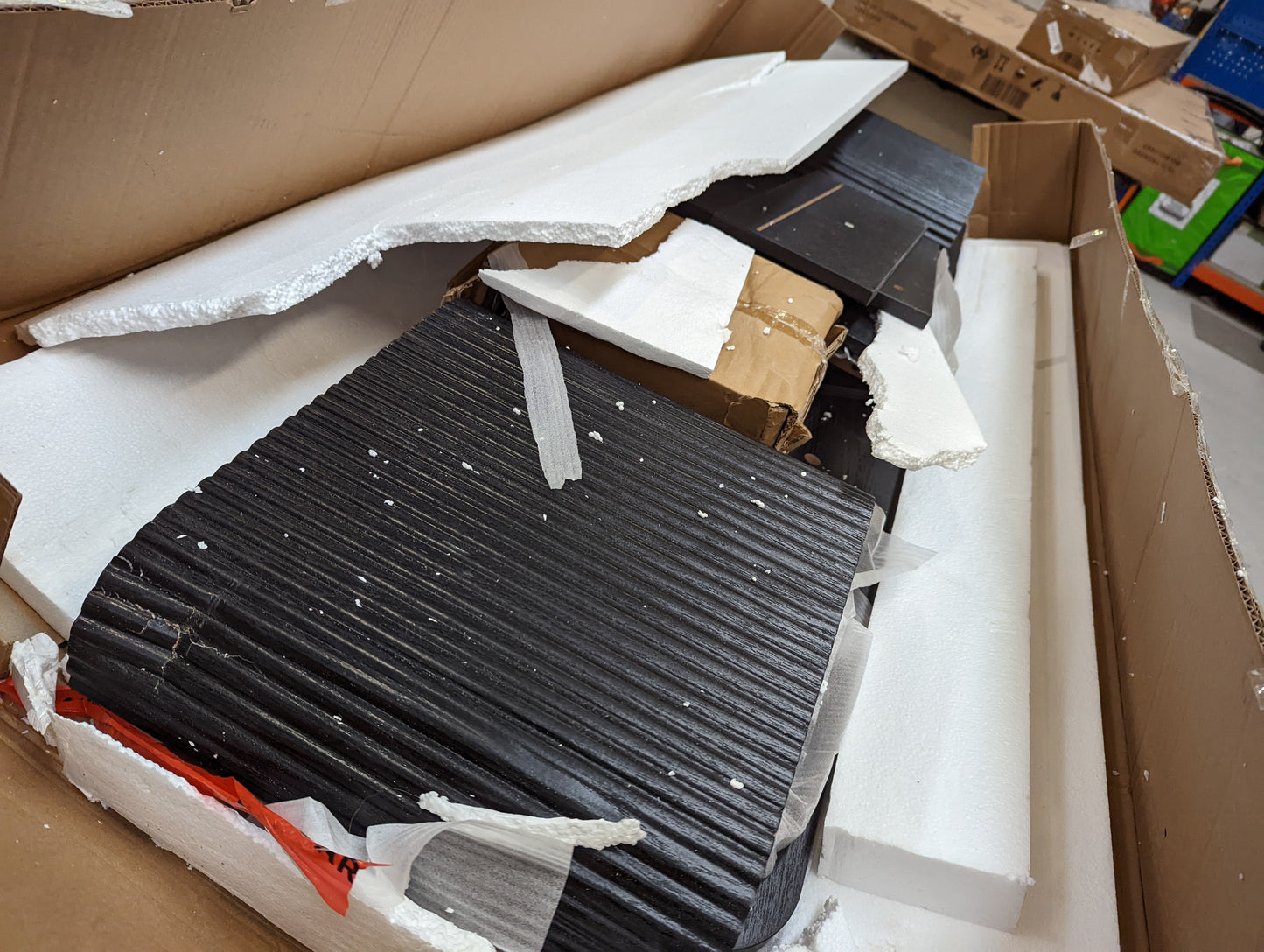 Lot of 5 x Dusk items grade-BER Spares or repair RRP £1324.00