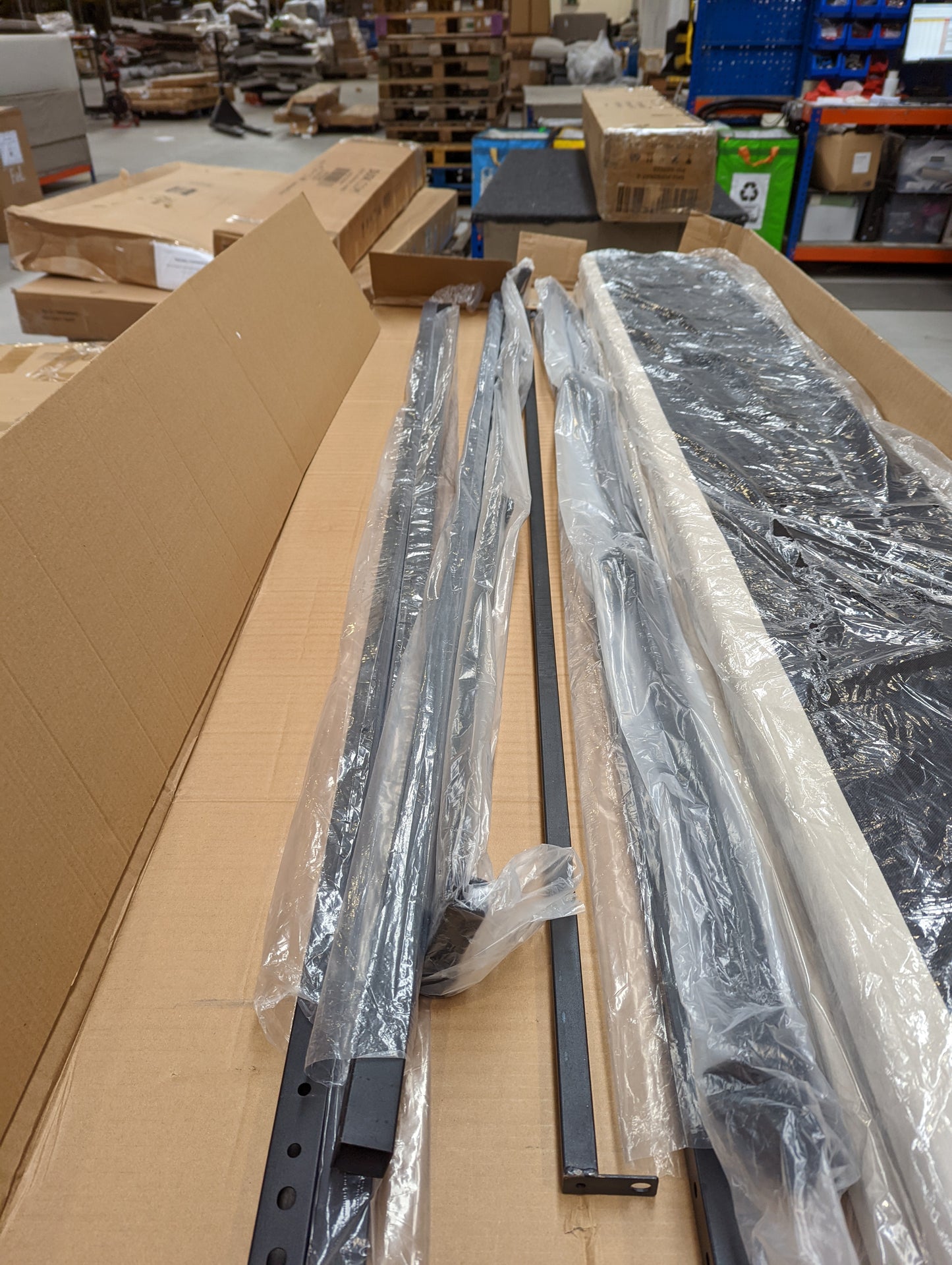 Lot of 5 x Dusk items grade-BER Spares or repair RRP £1791.00