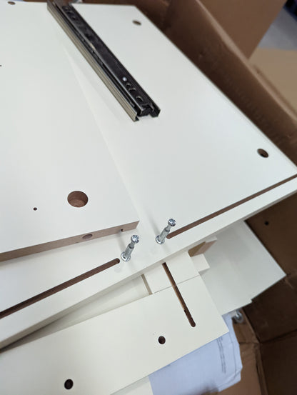 Lot of 5 x Dusk items grade-BER Spares or repair RRP £1324.00