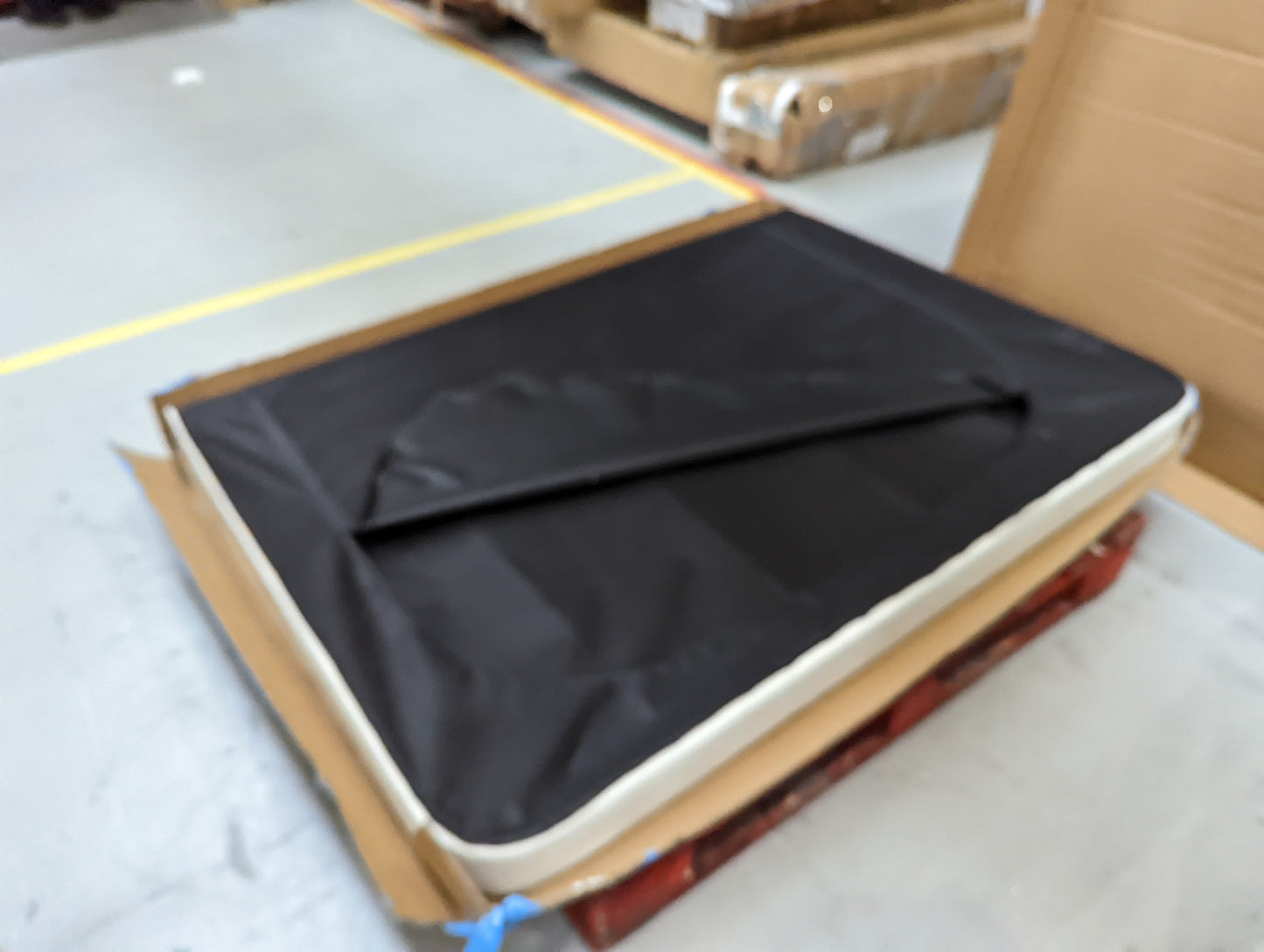 Lot of 5 x Dusk items grade-BER Spares or repair RRP £1720.00