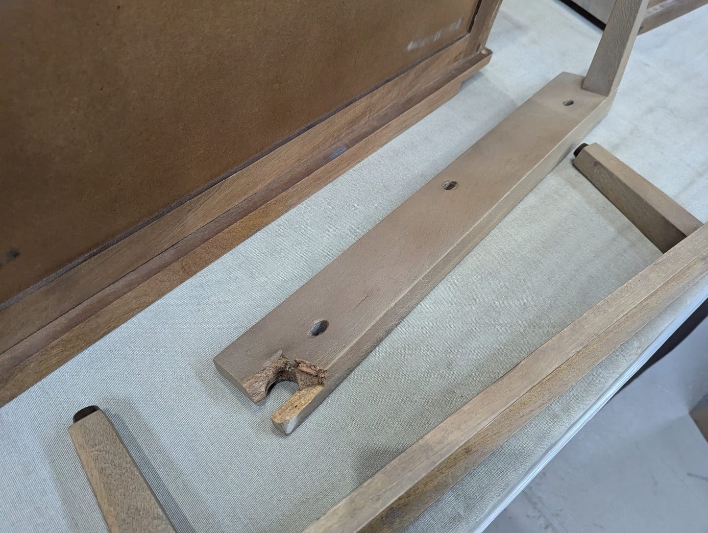 Image 3 - Lot of 2 x Swoon Furniture items grade-BER Spares or repair 