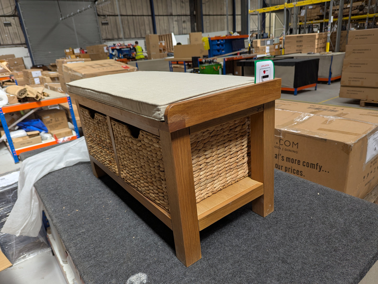 ROS-OUT-00283 Grade-B Roseland Furniture Surrey Oak Hall Bench with Baskets RRP £199.95
