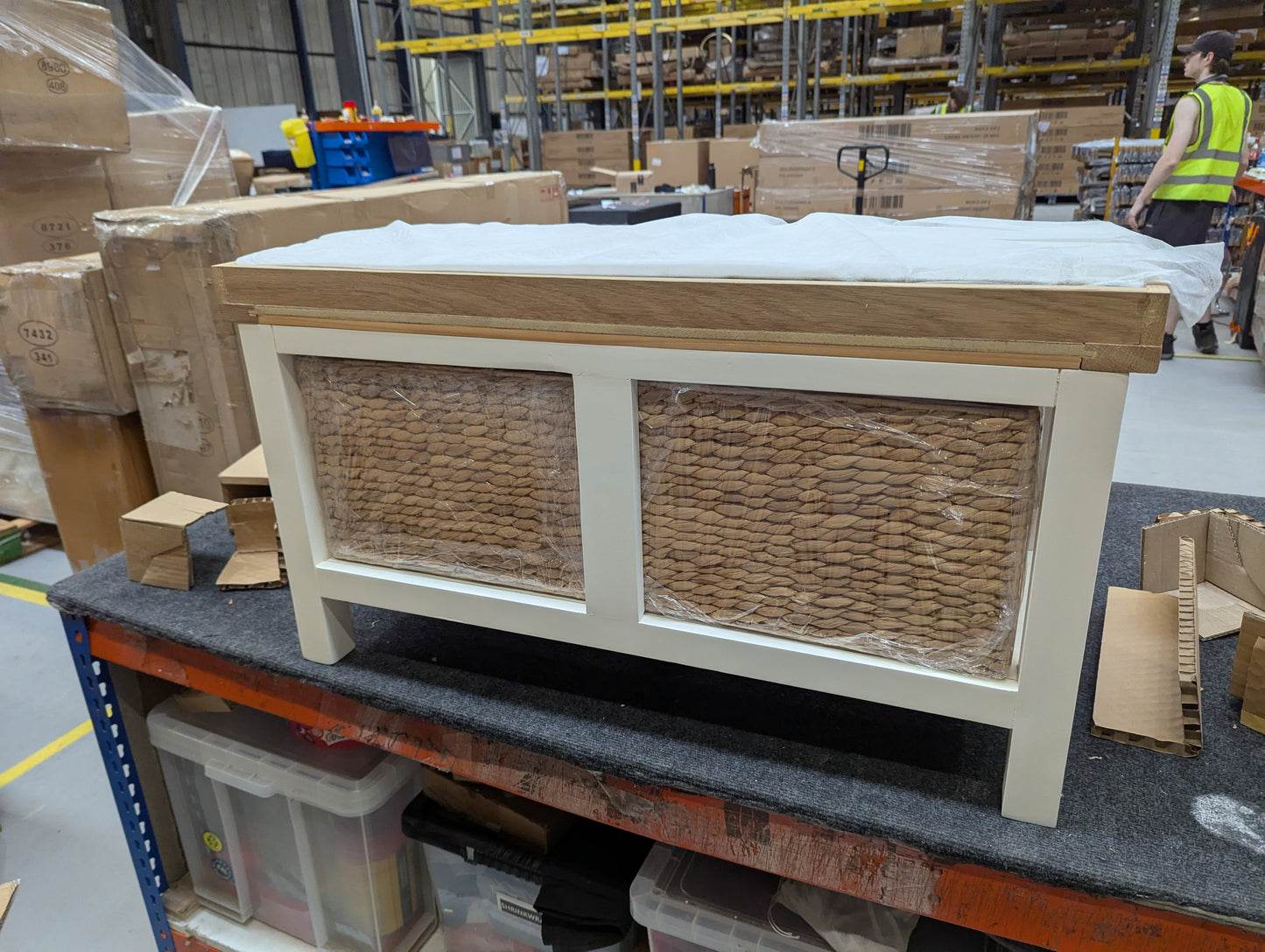 ROS-OUT-00318 Grade-B Roseland Furniture Farro Basket Storage Bench Coconut White RRP £169.95