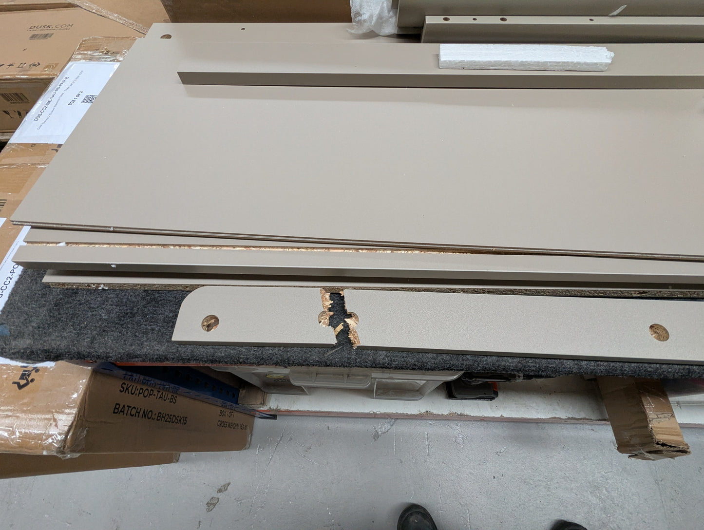 Lot of 4 x Dusk items grade-BER Spares or repair RRP £1296.00