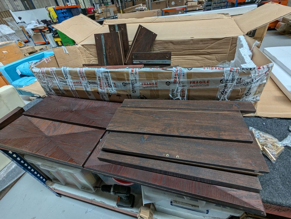 Lot of 5 x Dusk items grade-BER Spares or repair RRP £1487.00