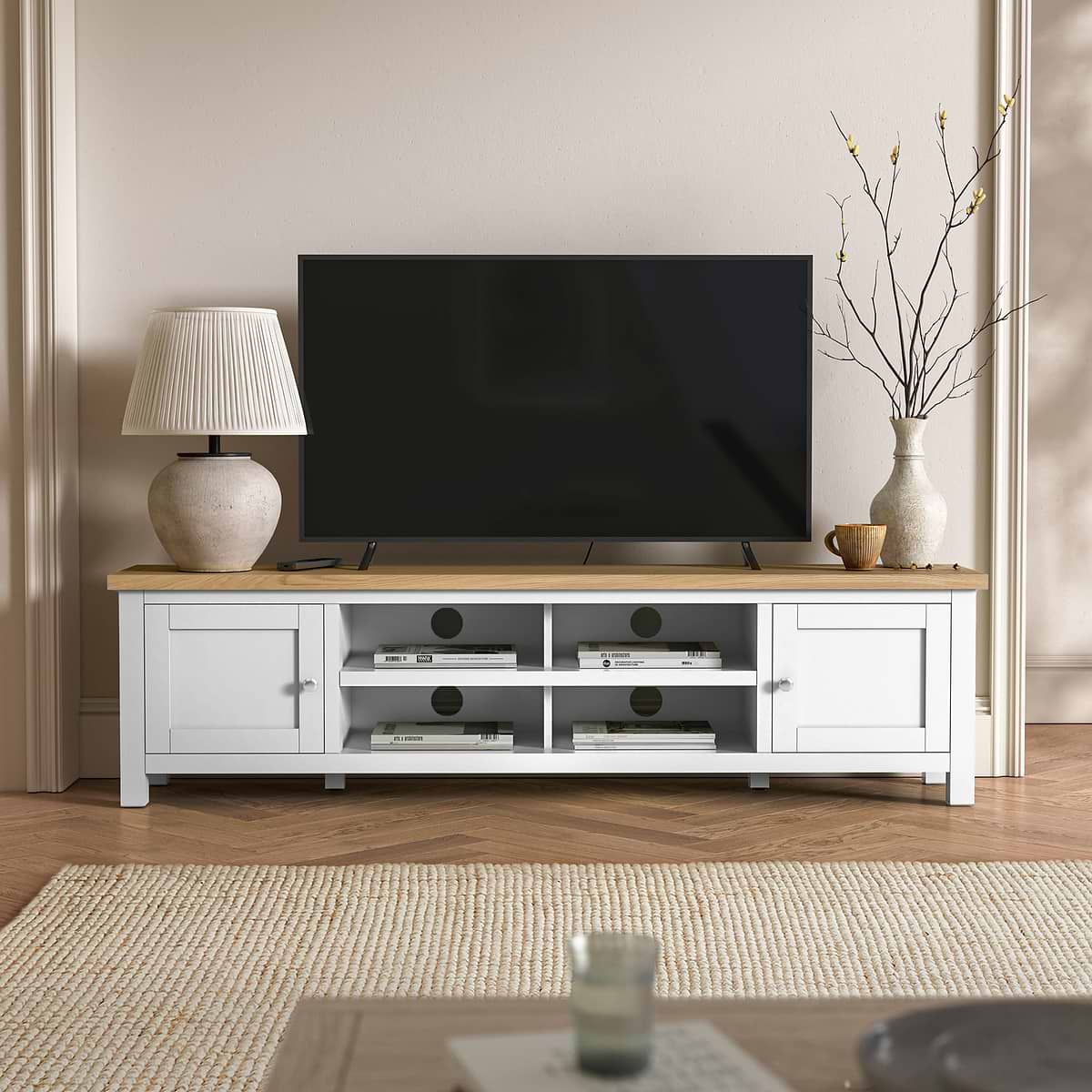 ROS-OUT-00305 Grade-B Roseland Furniture Farro Two Tone 180cm Wide TV Unit RRP £299.95