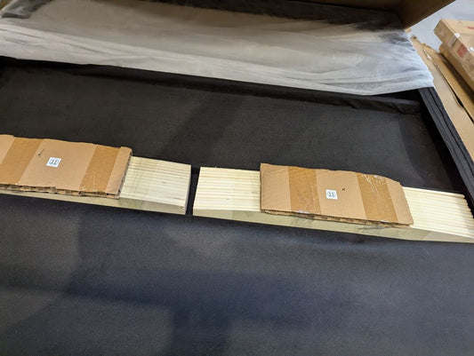 Lot of 5 x Dusk Items inc Beds for Spares or Repair (ref DUS-GOL-A-13973) Total RRP £1790