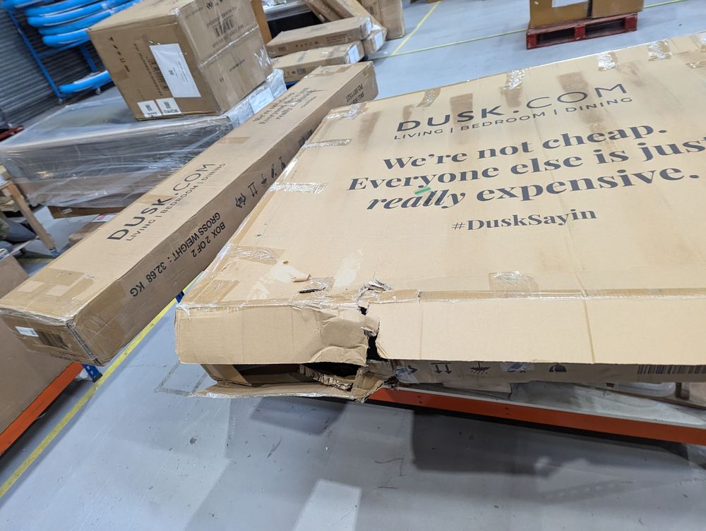 Lot of 4 x Dusk items grade-BER Spares or repair RRP £1576.00