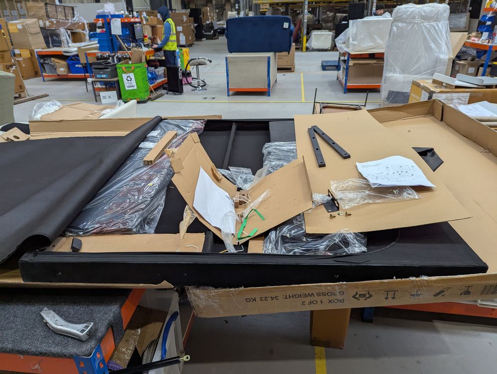 Lot of 2 x Dusk items grade-BER Spares or repair RRP £898.00