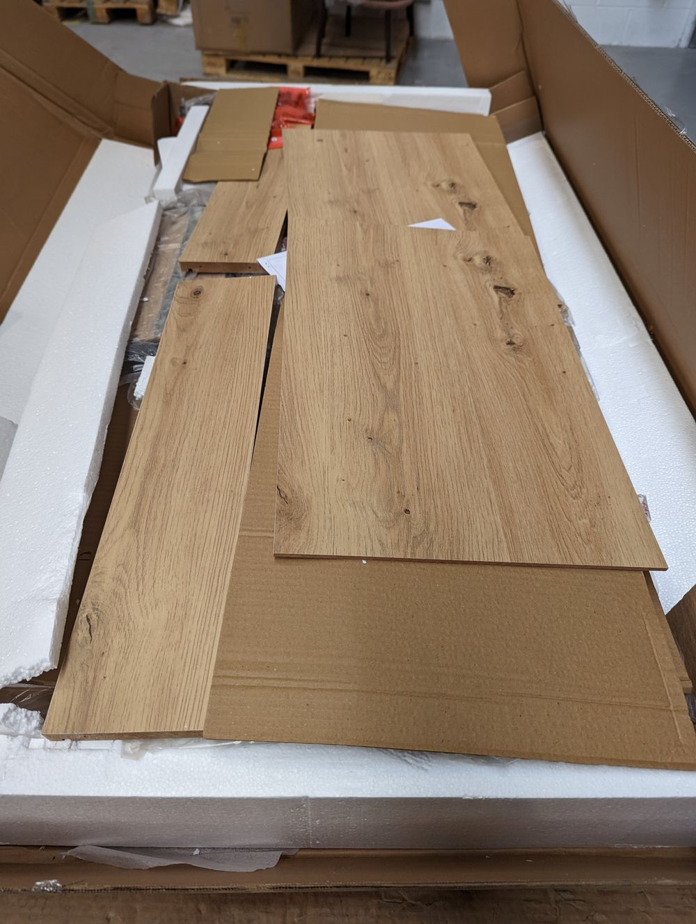 Lot of 16 x Dusk Items for Spares or Repair (ref DUS-APM-A-12560) Total RRP £2910