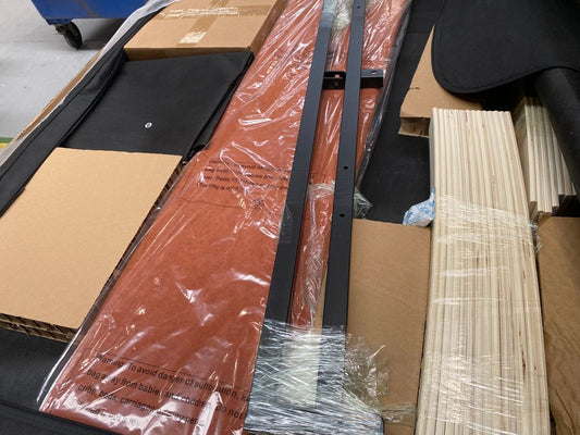 Lot of 3 x Dusk Items inc Beds for Spares or Repair (ref DUS-APM-A-12569) Total RRP £1387