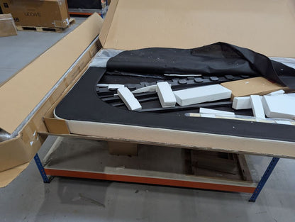 Lot of 5 x Dusk Items inc Beds for Spares or Repair (ref DUS-APM-A-12510) Total RRP £2655