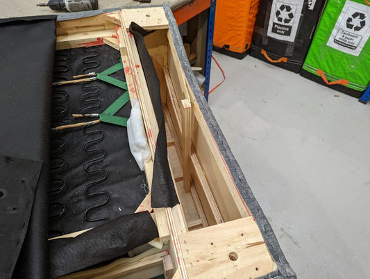 Lot of 4 x Dusk Items inc Upholstery for Spares or Repair (ref DUS-APM-A-13514) Total RRP £1418