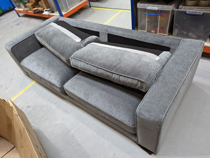 Lot of 4 x Dusk Items inc Upholstery for Spares or Repair (ref DUS-APM-A-13514) Total RRP £1418