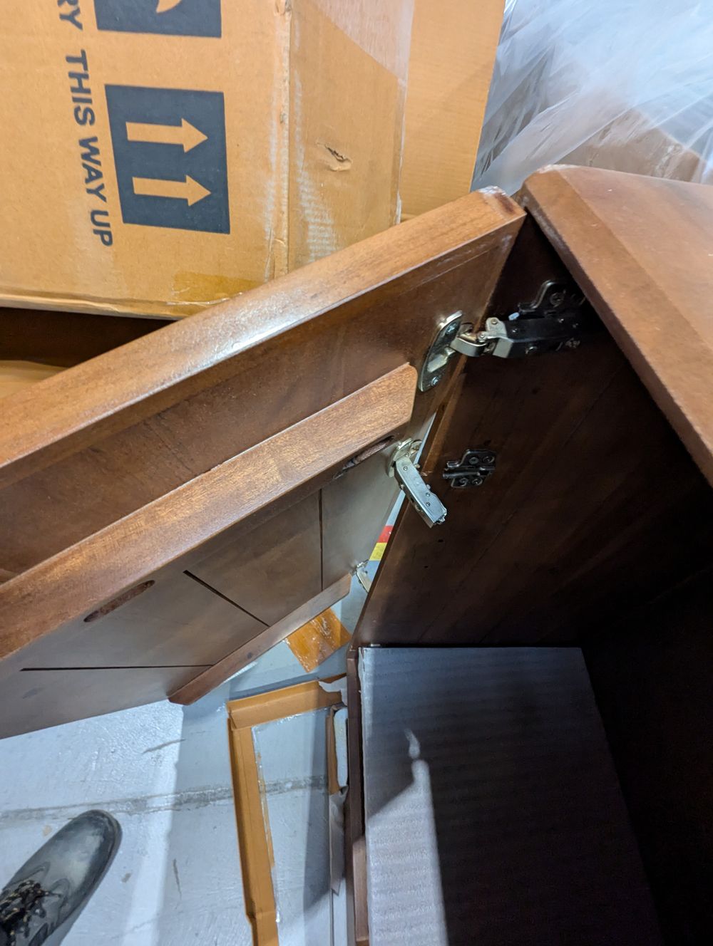 Lot of 4 x Swoon items grade-BER Spares or repair RRP £2016.00