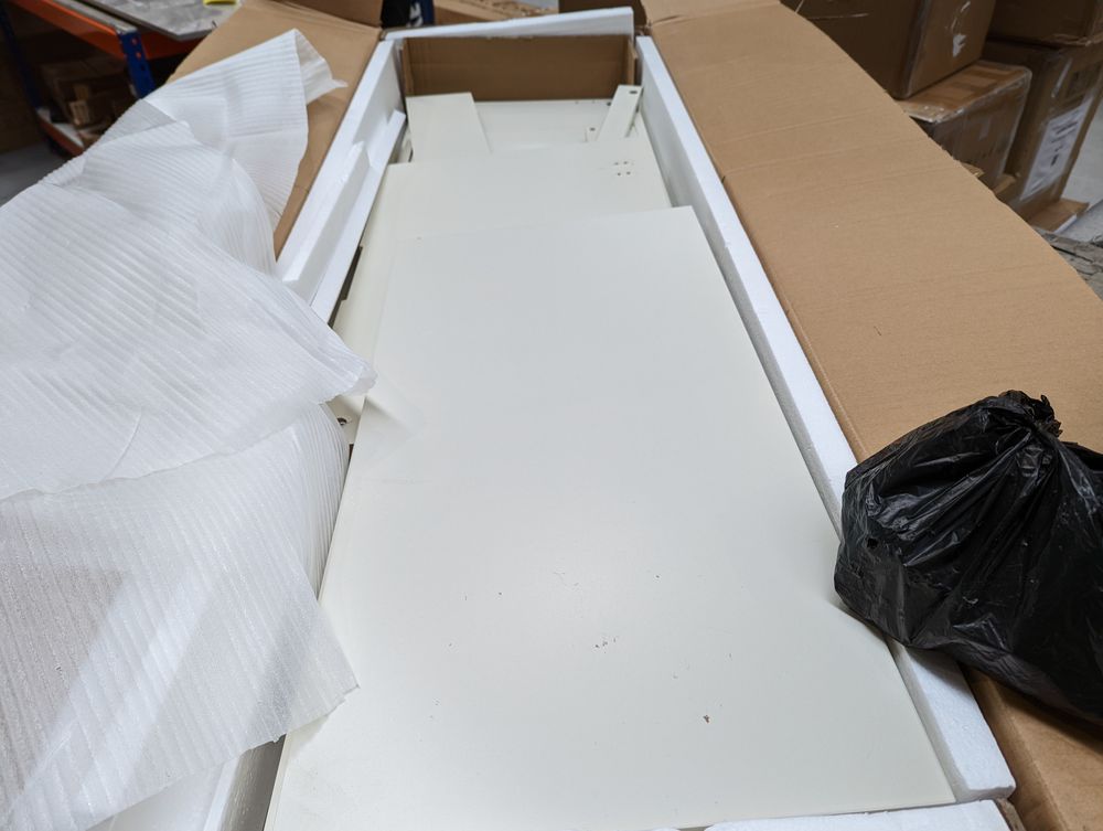 Lot of 3 x Dusk Furniture Items for Spares or Repair inc Sofa Bed (ref DUS-APM-A-13236) Total RRP £1030