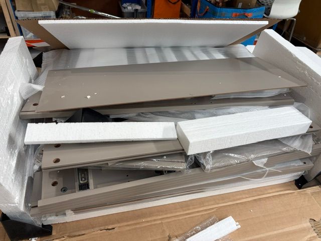 Lot of 9 x Dusk items grade-BER Spares or repair RRP £1757.00