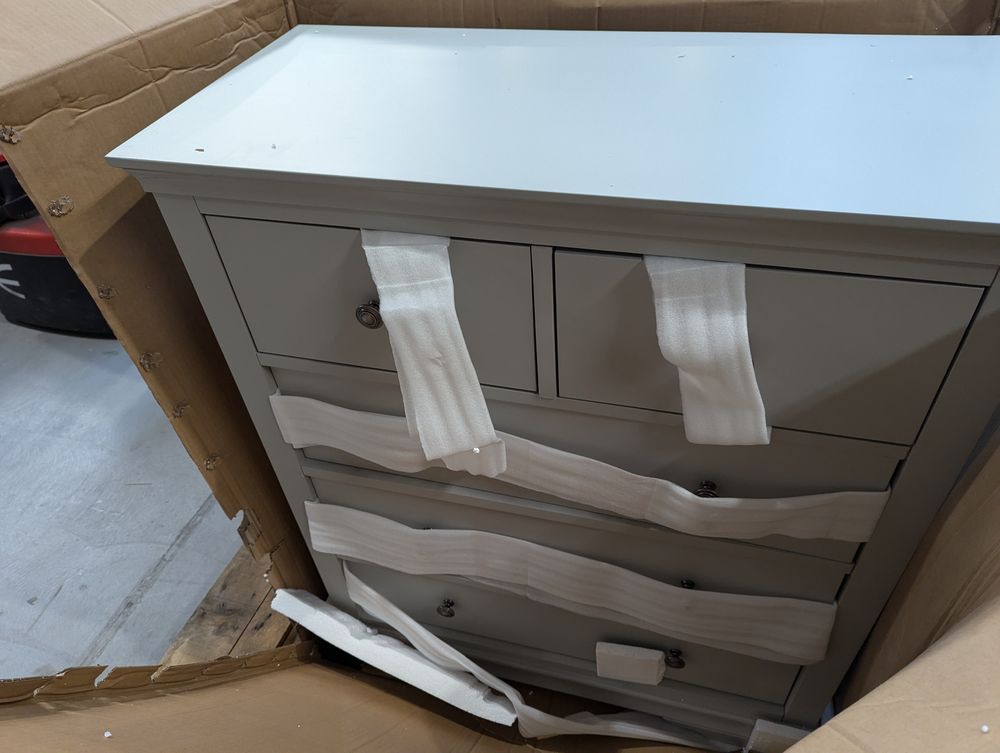 Lot of 2 x Big Furniture Warehouse items grade-DOA Spares or repair RRP £869.98