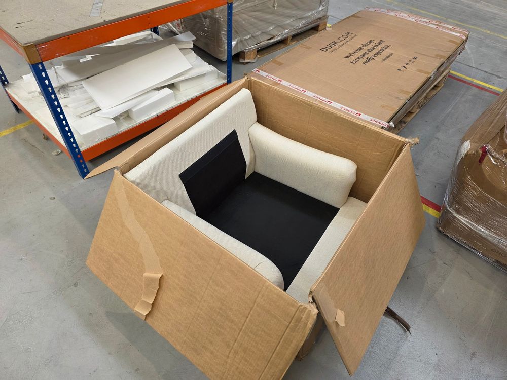 Lot of 6 x Dusk items grade-BER Spares or repair RRP £2194.00