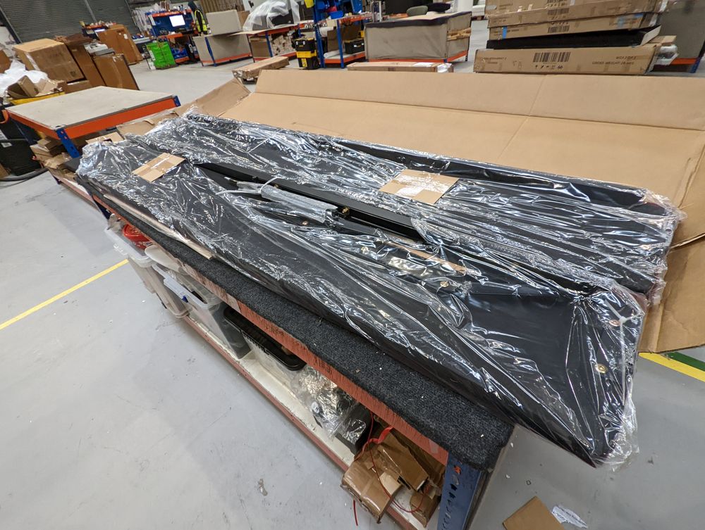 Lot of 5 x Dusk items grade-BER Spares or repair RRP £1720.00