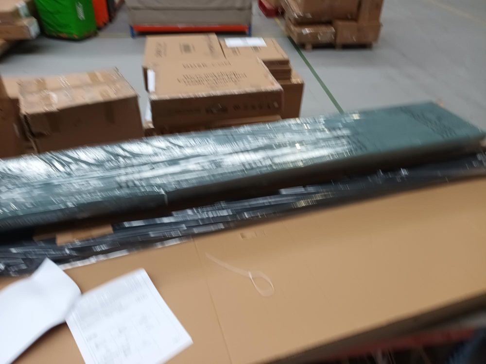 Lot of 4 x Dusk Items inc Beds for Spares or Repair (ref DUS-APM-A-12581) Total RRP £2176