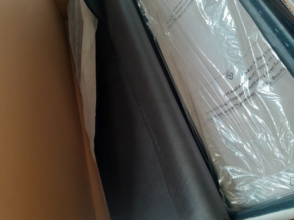 Lot of 4 x Dusk Items inc Beds for Spares or Repair (ref DUS-APM-A-12624) Total RRP £2146