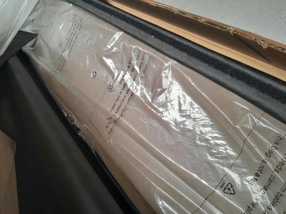 Lot of 4 x Dusk Items inc Beds for Spares or Repair (ref DUS-APM-A-12624) Total RRP £2146