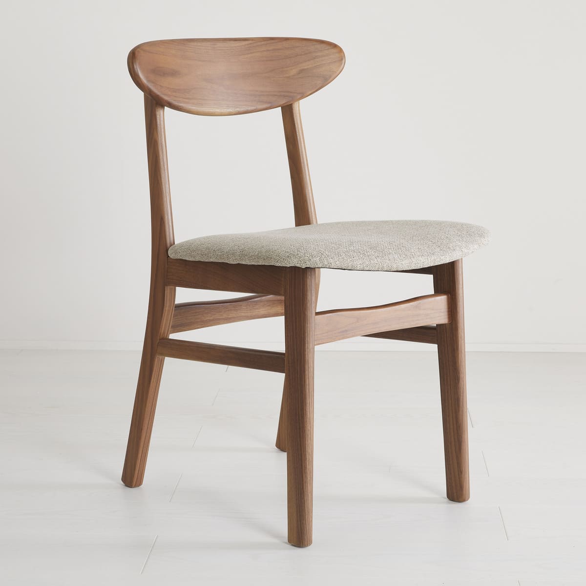 FIS-APM-00458 Grade-C0 Fishe & Lilly Wright Walnut Dining Chair (Set of 2) RRP £380