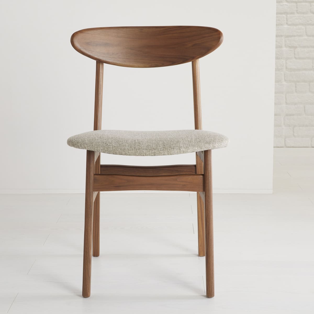 FIS-APM-00458 Grade-C0 Fishe & Lilly Wright Walnut Dining Chair (Set of 2) RRP £380