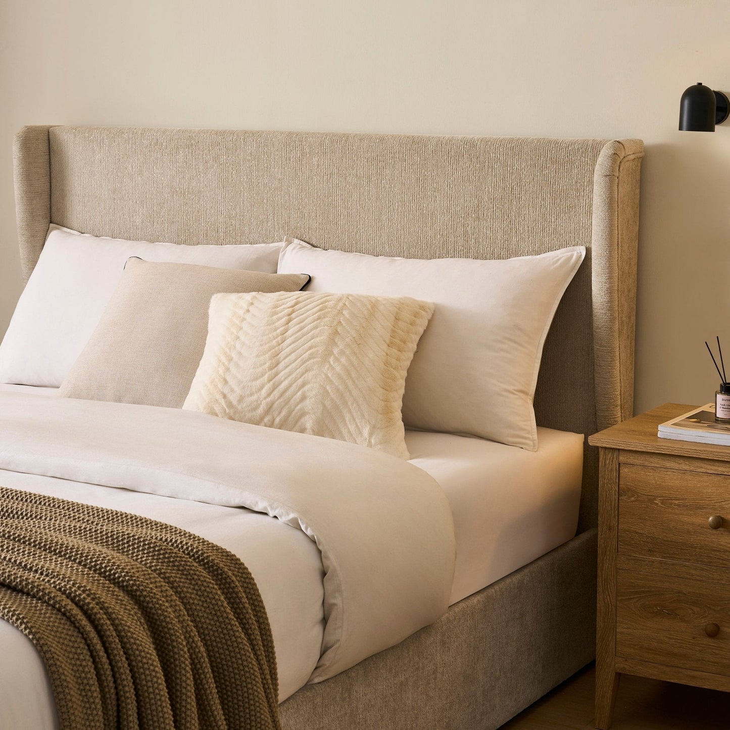 Lot of 6 x Dusk items grade-DOA Spares or repair RRP £2144.00