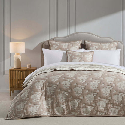 Lot of 7 x Dusk items grade-DOA Spares or repair RRP £2503.00