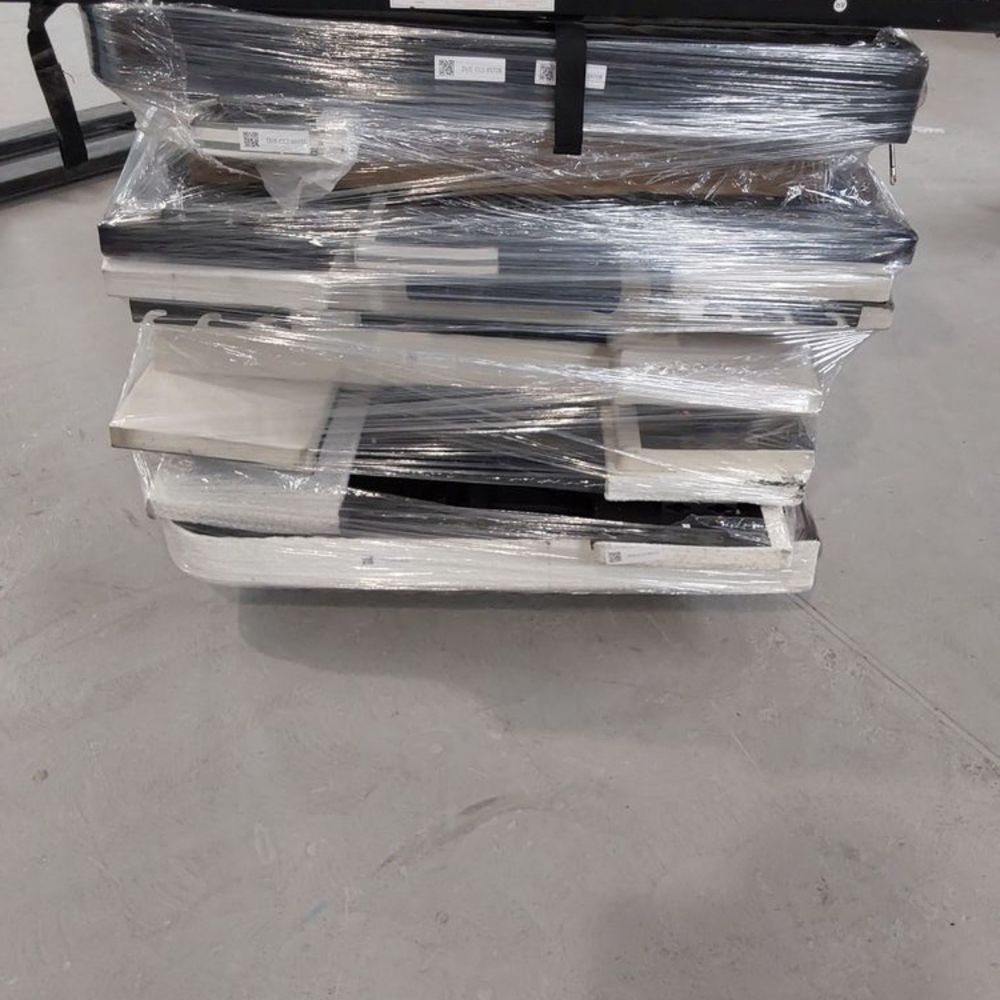 Lot of 5 x Dusk items grade-DOA Spares or repair RRP £1406.00