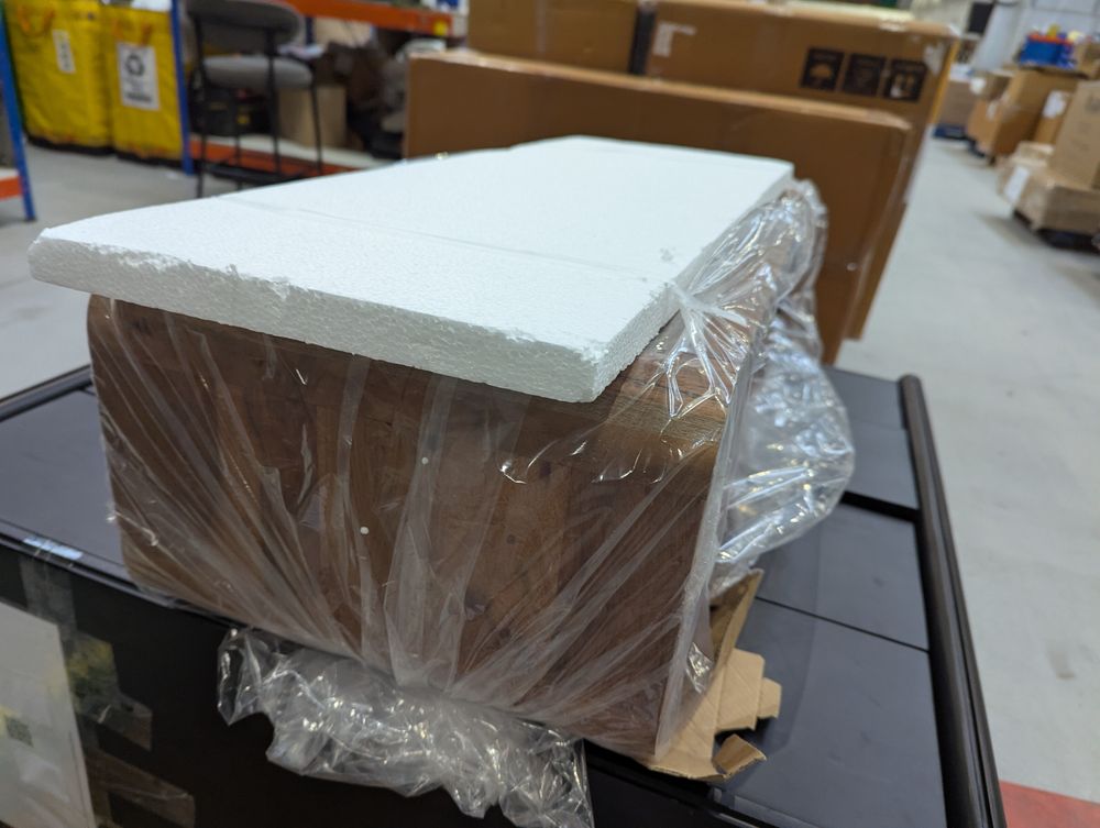 Lot of 4 x Swoon mixed furniture items grade-BER Spares or repair RRP £2056.00