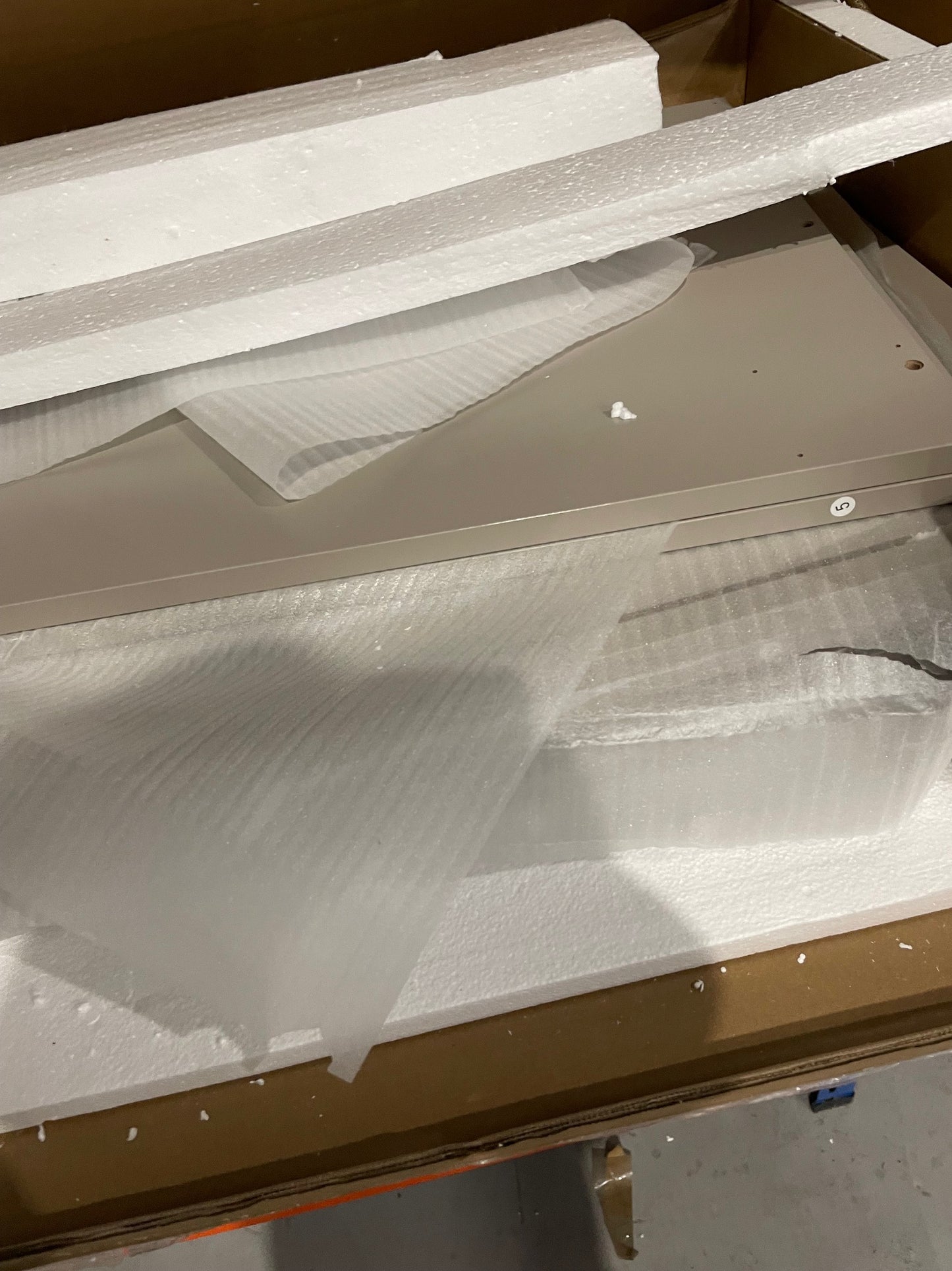 Lot of 2 x Dusk Items for Spares or Repair (ref DUS-GOL-A-13997) Total RRP £538