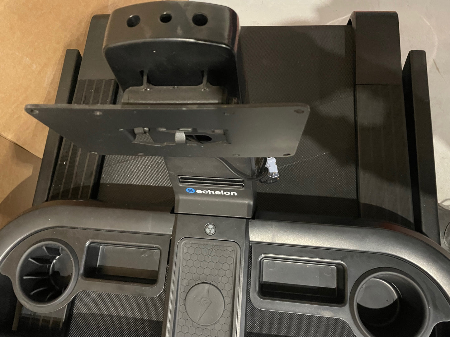 Lot of 2 x Echelon Items for Spares or Repair (ref ECH-APM-A-13911) Total RRP £3698