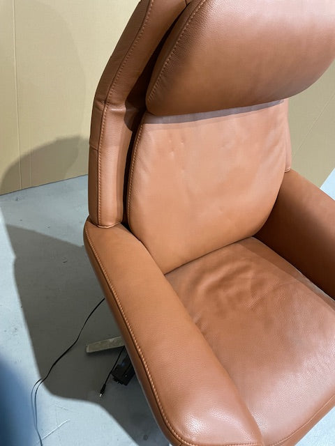 STR-NOR-00344 Grade-BER Stressless Sam Power Wood Sirius base assembl (03) in Noblesse Tigereye RRP £4759