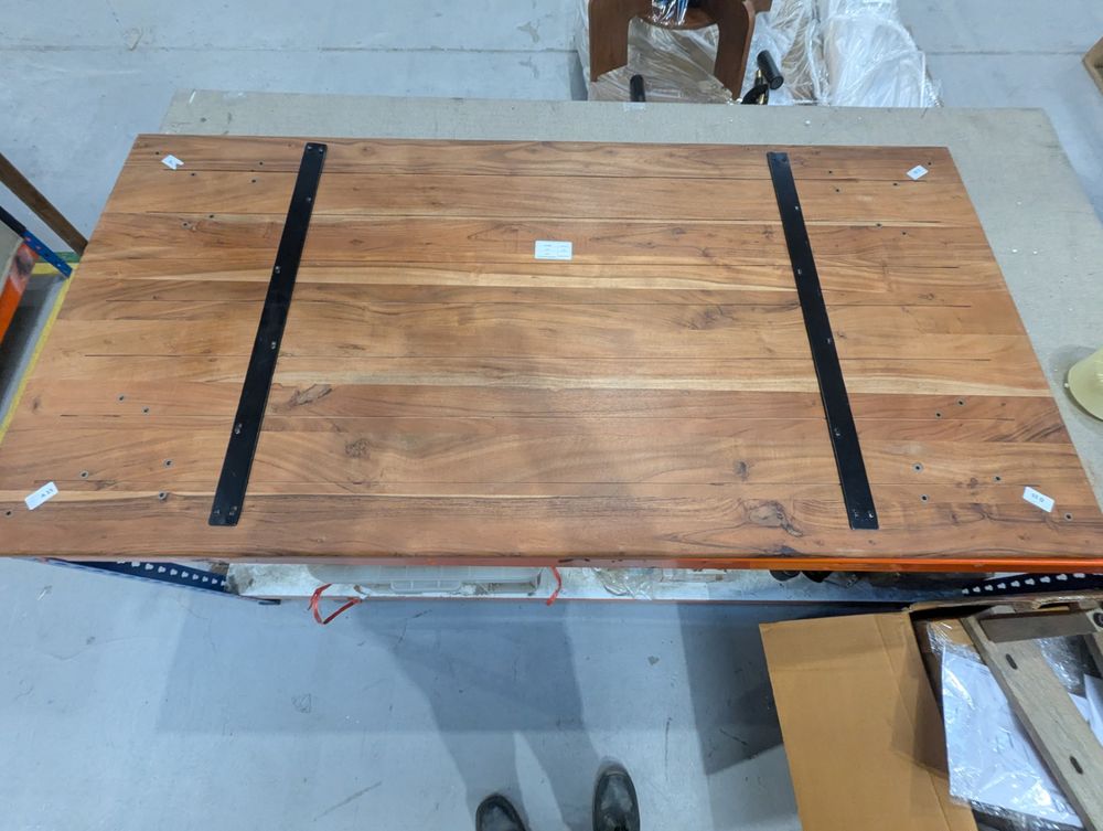 Lot of 5 x Swoon furniture items grade-BER Spares or repair RRP £1815.00