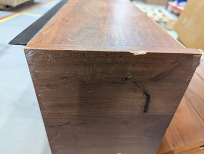 Lot of 2 x Swoon furniture items grade-BER Spares or repair RRP £1028.00